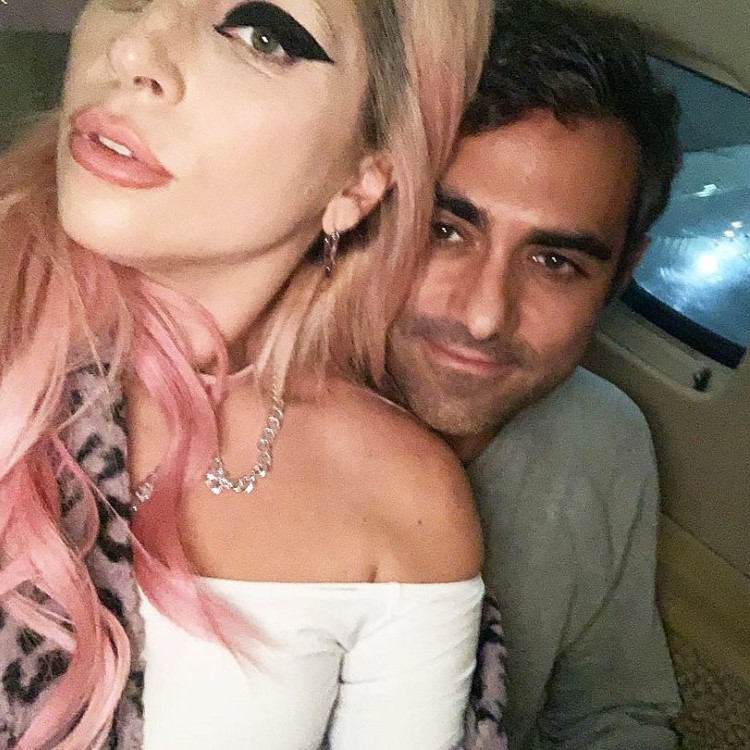 Lady Gaga and Michael Polansky taking selfie